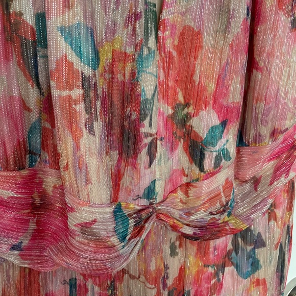 ADRIANNA PAPELL Floral Metallic Pleated Halter Gown - Picture 10 of 13